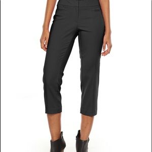 Size 6 Ladies Apt 9 Modern Fit Gray Crop Trousers